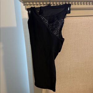 Black and white lululemon cross over one shoulder top (RARE!)